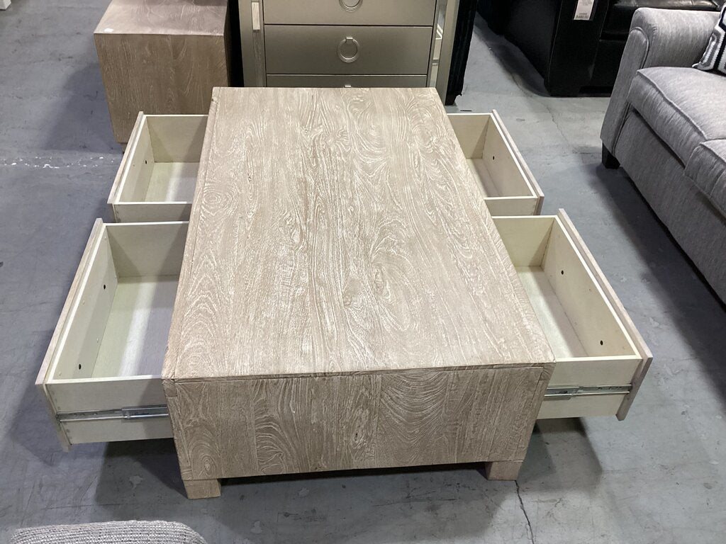 82935 - Ashley Belenburg Storage Cocktail Table 3pc Set
