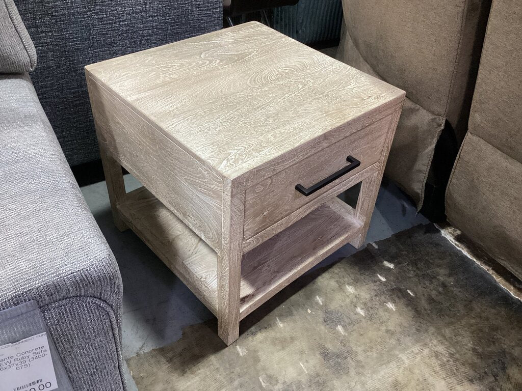 82935 - Ashley Belenburg Storage Cocktail Table 3pc Set
