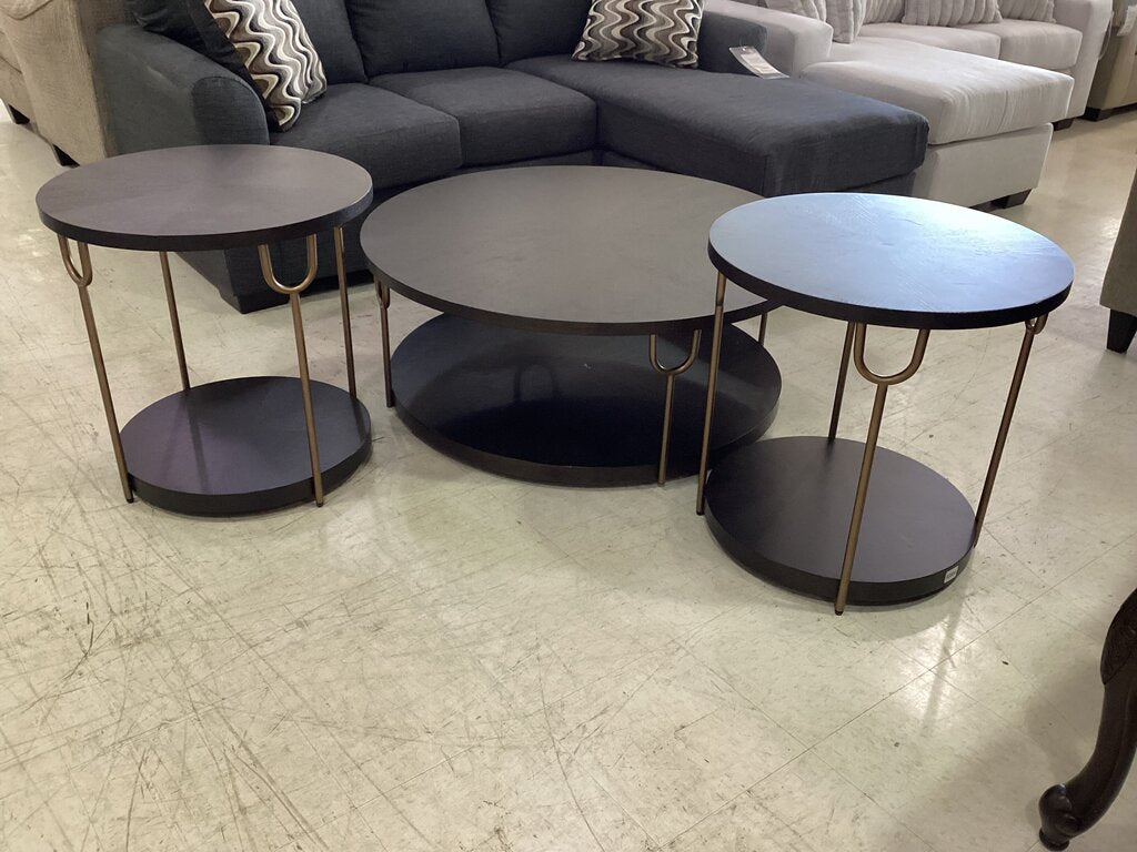 82937 - Ashley Brazburn 3pc Coffee Table Set 42x42x17, 24x24x24
