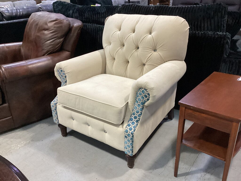 82979 - Kincaid Easy Chair 38x34x38