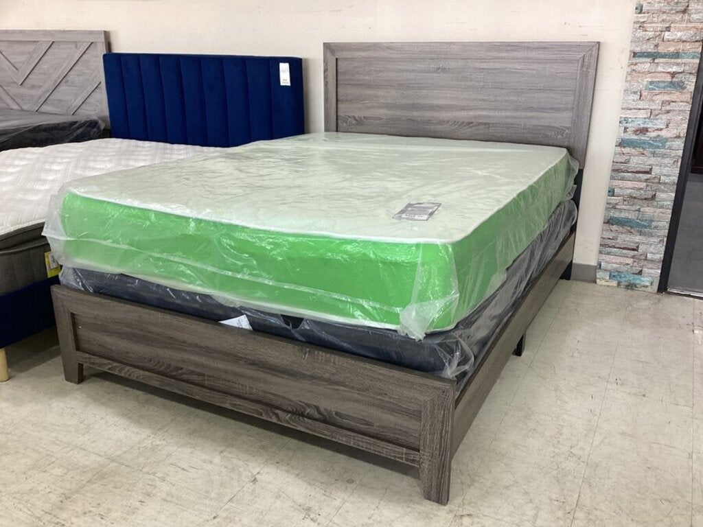 Rio Grande NEW King Panel Bedframe 78x85x50 (139540)