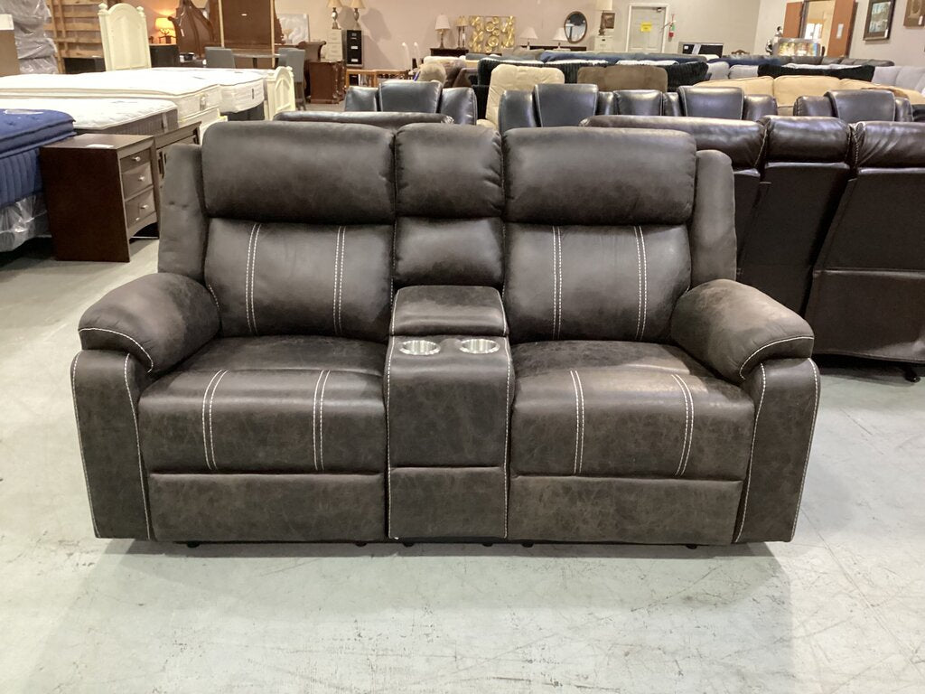 Lucca Brown NEW Motion Loveseat w/Console 70x32x38 (679321)