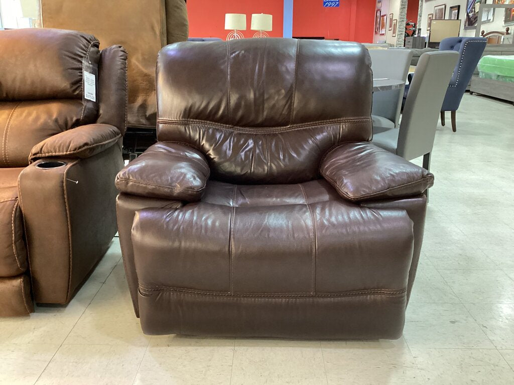 83189 - Timberland Power Recliner 42x35x39