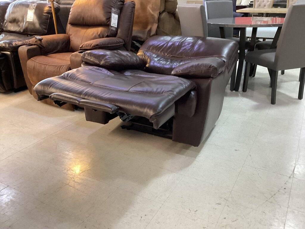 83189 - Timberland Power Recliner 42x35x39