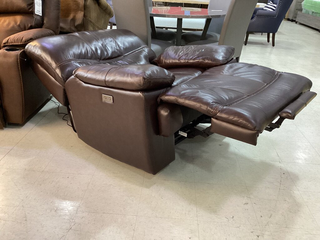 83189 - Timberland Power Recliner 42x35x39