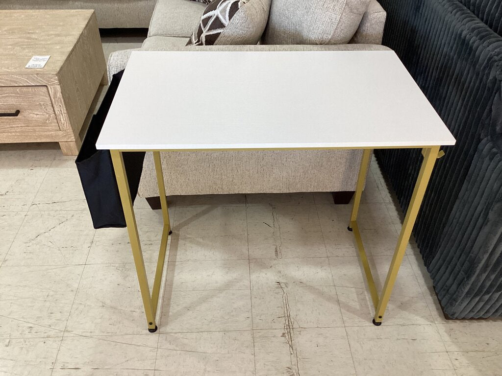 83203 (8528-11) Small White Desk 32x20x30