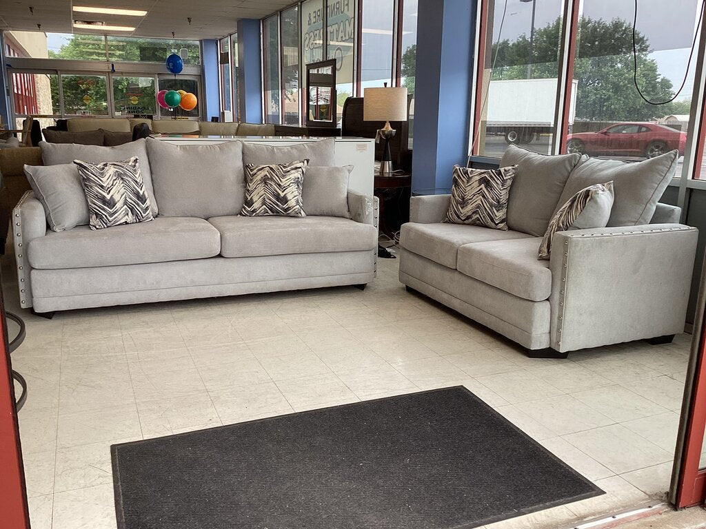 83200 (8528-8) Gray Studded Sofa and Loveseat 91/65x38x30