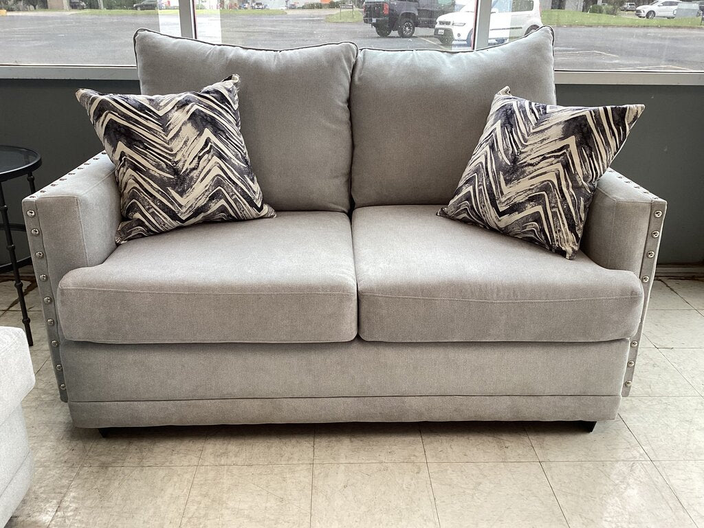 83200 (8528-8) Gray Studded Sofa and Loveseat 91/65x38x30