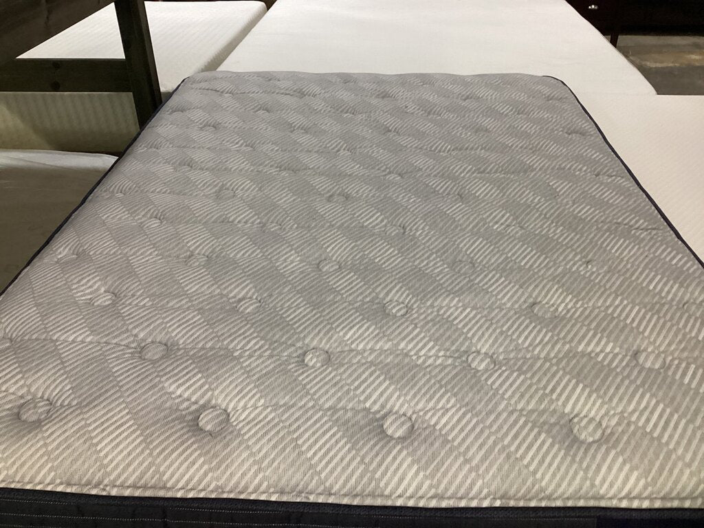 83239 - Serta Perfect Sleeper Queen Mattress