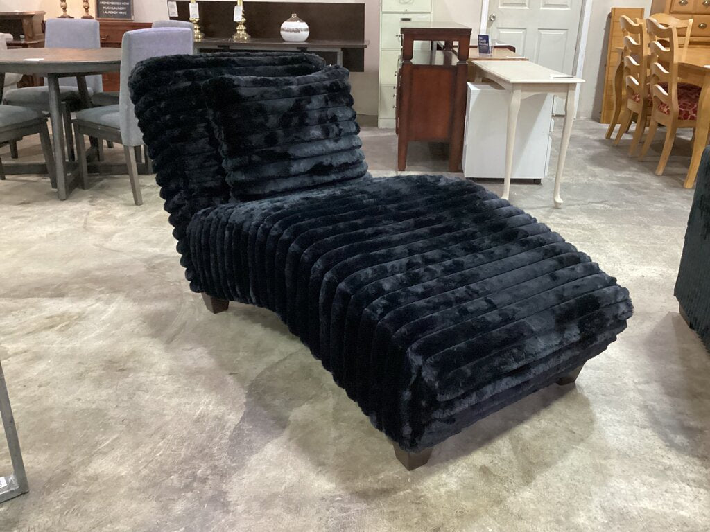 Lush Black NEW Chaise Lounge 31x67x35 (9006-LB)