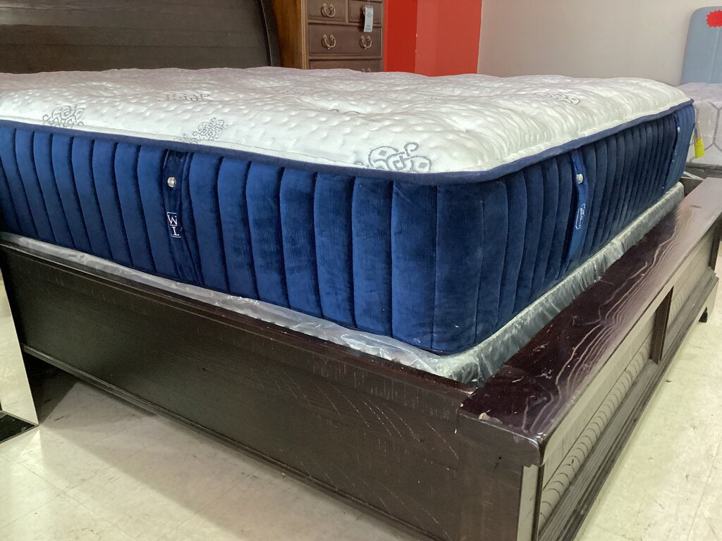 83175 - William & Lawrence Apsley Firm King Mattress