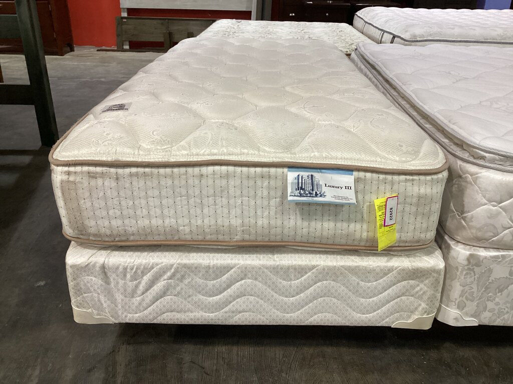 82922 Luxury Three Twin XL Mattress