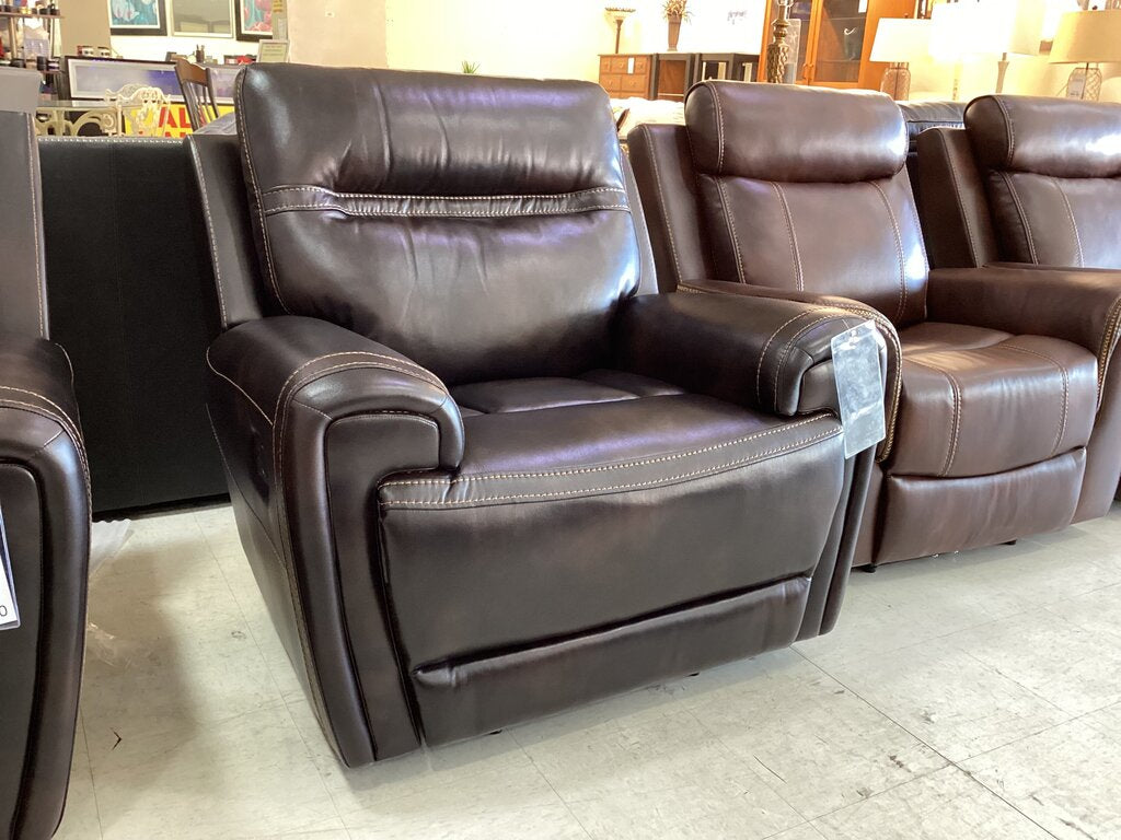Admiral NEW Brown Glider Reclliner 42x39x41 (667322)