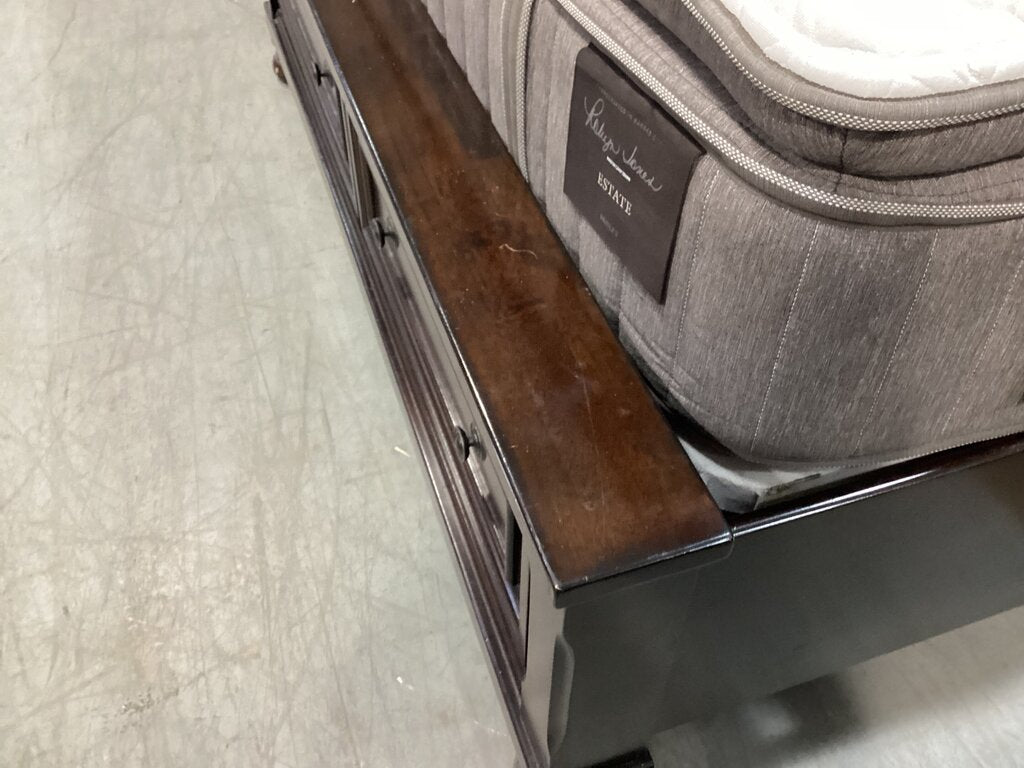 83300 - Ashley Porter Queen Bed Frame 65x90x57