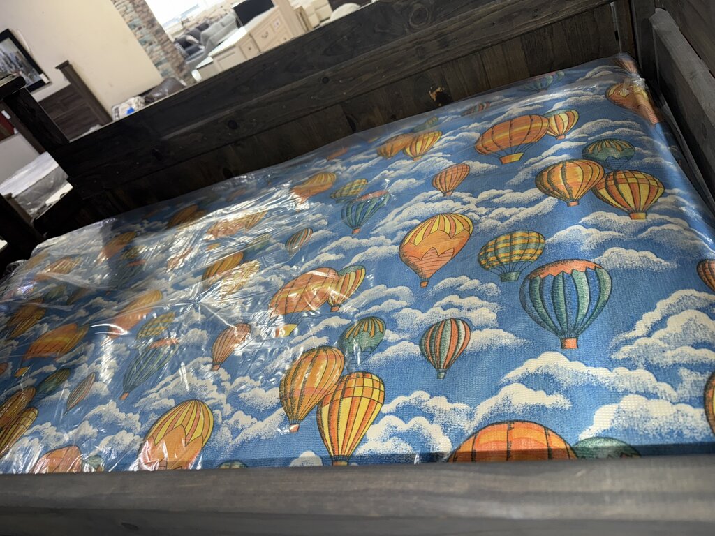 Twin Bunky Balloon Matt