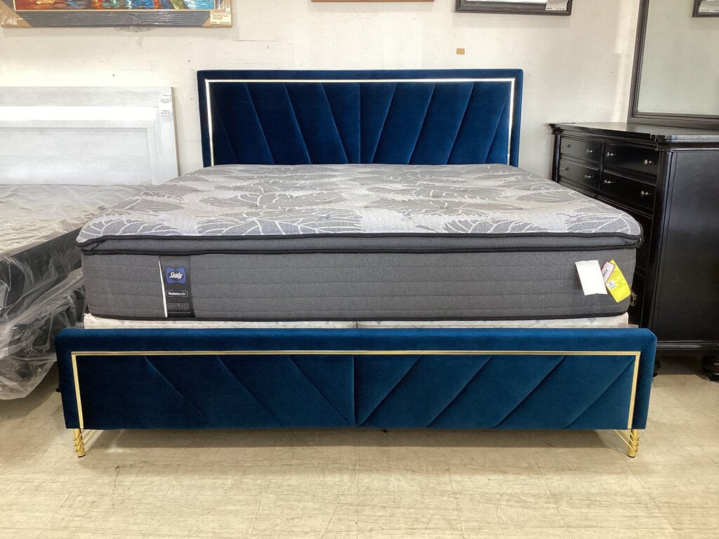 Gatsby NEW King Bed Frame 78x88x55 (147840)