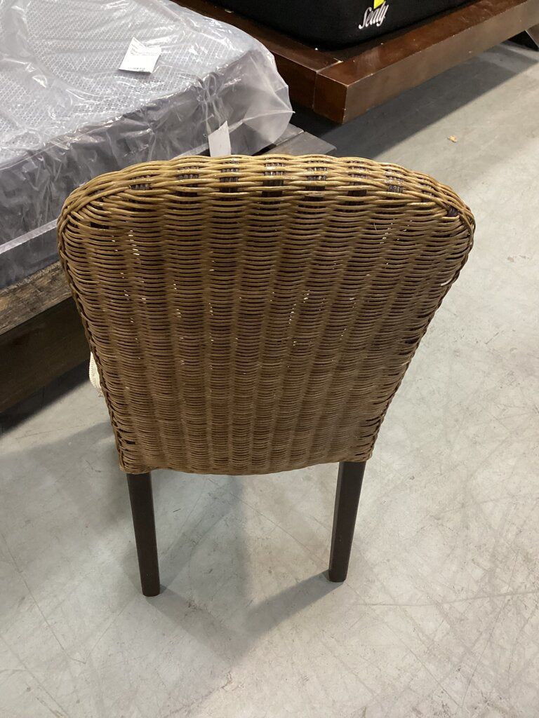 83585 - Pair of Pier 1 Wicker Chairs 17x18x29