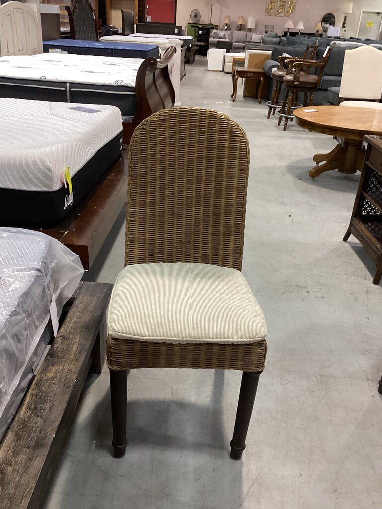83585 - Pair of Pier 1 Wicker Chairs 17x18x29