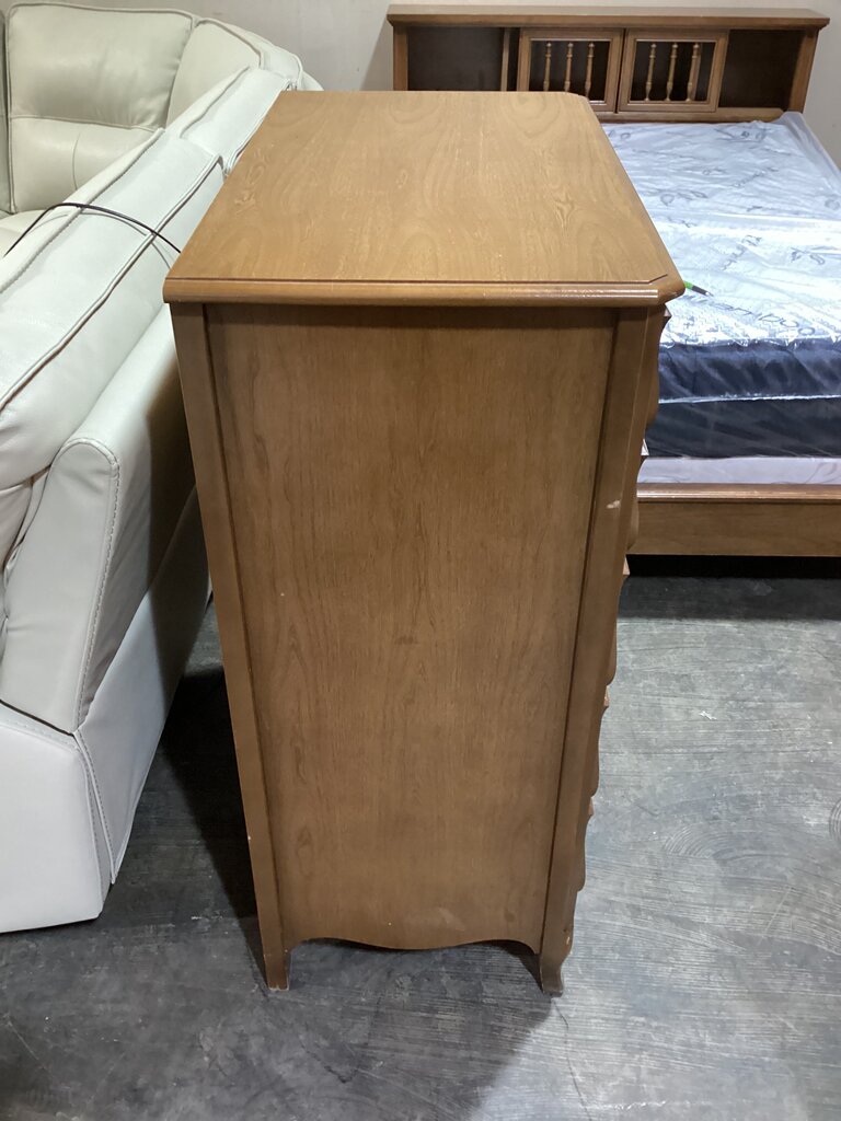 83600 - Huntley Chest 34x19x46