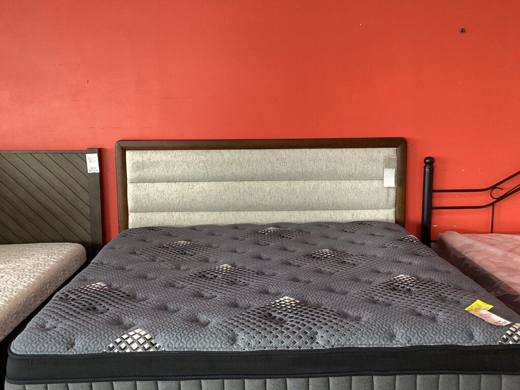 Willow Wood NEW King Bed Frame 79x84x55 (133440)