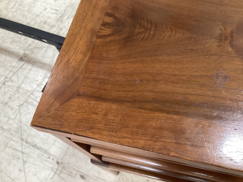83649 - Lane Rhythm Walnut MCM Pair of Nightstands 22x17x22