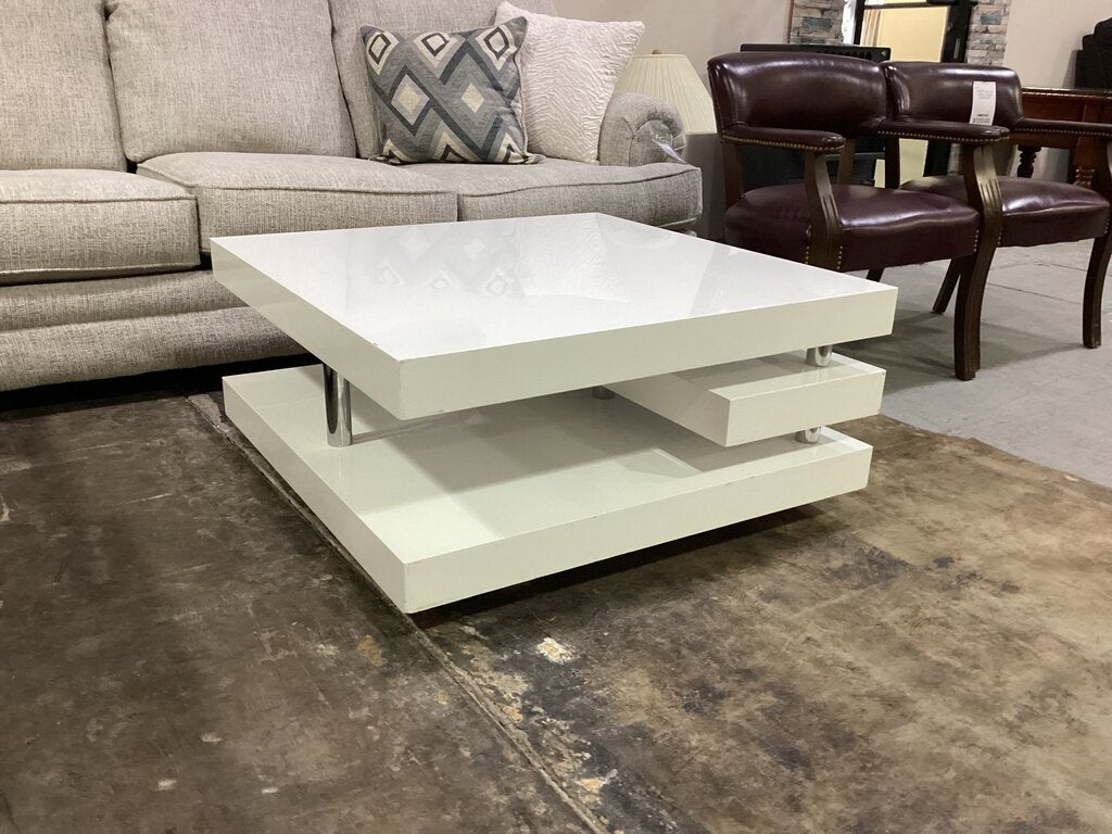 83730 - Pastel Furn White Cocktail Table 36x36x17