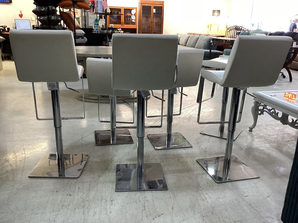 83714 - Set of 6 Villa Vici Lewis Adjustable Barstools 16x19x21/32 to 16x19x31/42