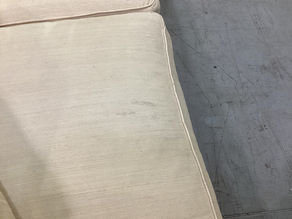 83668 - Bloomingdales Loveseat 62x38x32