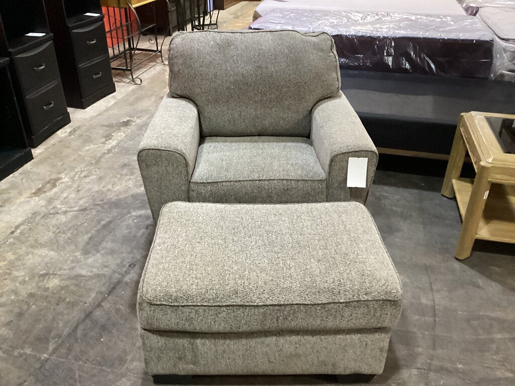 83765 - Ashley McCluer Chair w/Ottoman C-(40x40x35)O-(33x24x17)