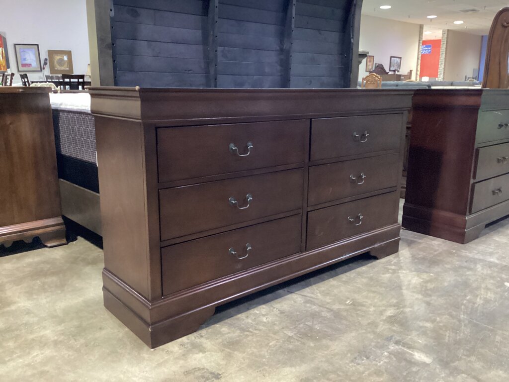 83777 - Ashley Alisdair Dresser 58x16x33