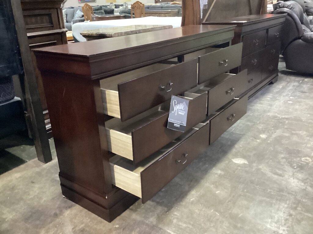 83778 - Ashley Alisdair Dresser 58x16x33