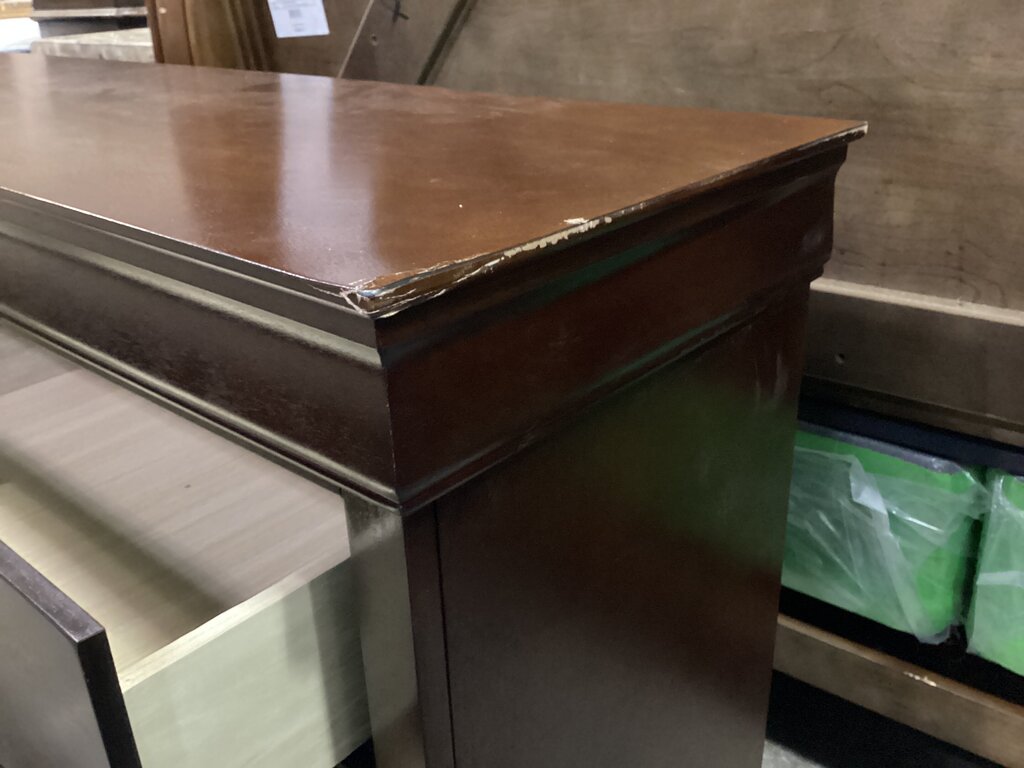83780 - Ashley Alisdair Dresser 58x16x33