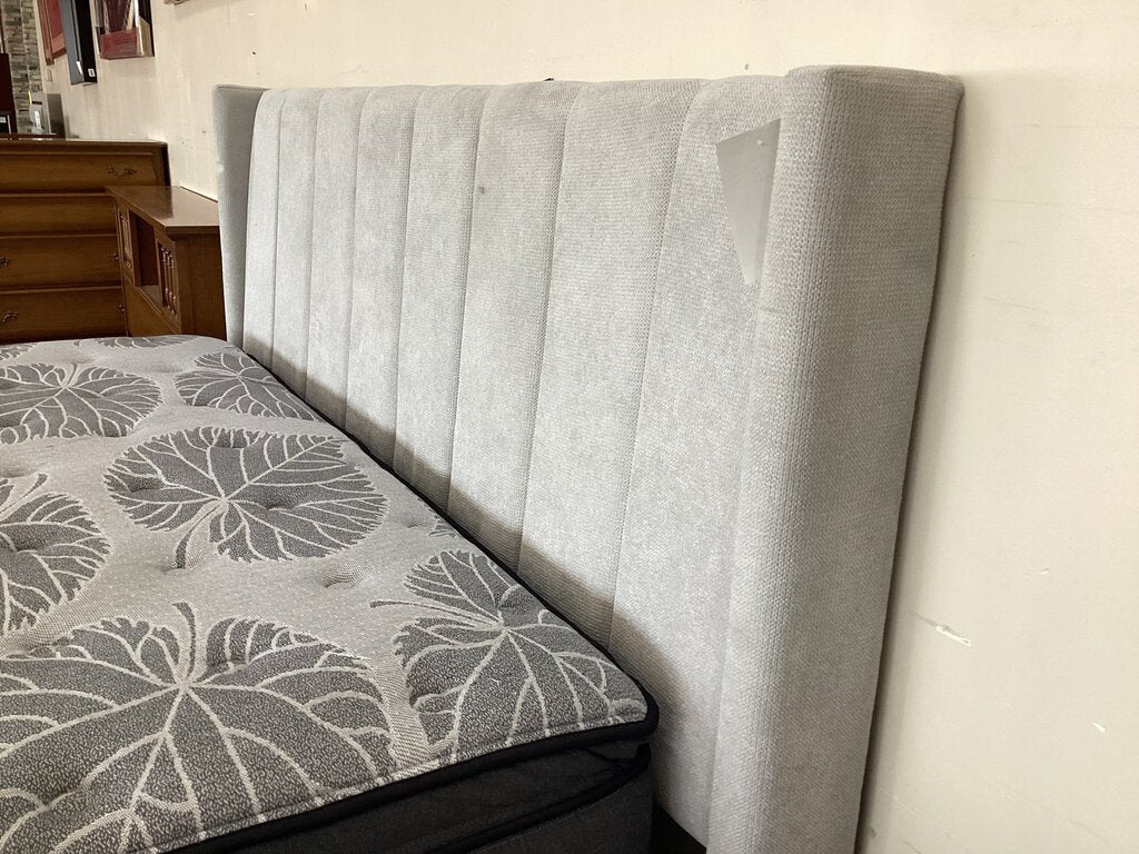 83802 (8462-10) Ashley Freslowe King Headboard 82x6x53