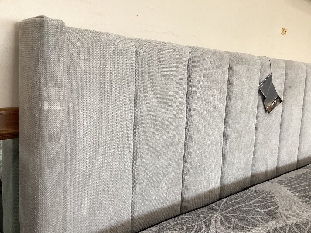 83802 (8462-10) Ashley Freslowe King Headboard 82x6x53