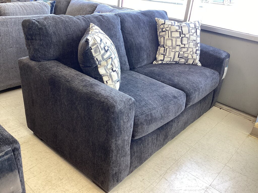 Greenland NEW Charcoal Loveseat 62x36x37 (10602-2240)
