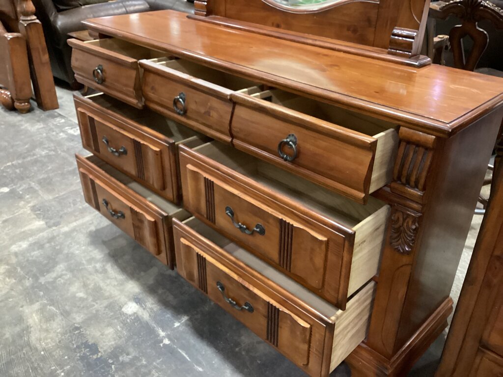 83854 - Magnolia Seven Drawer Dresser w/Mirror 64x18x37