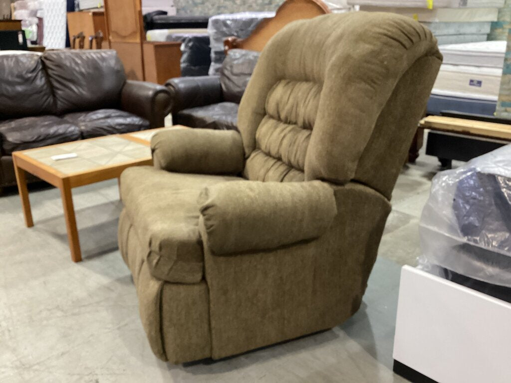 83853 - Brown Oversized Recliner 42x34x50