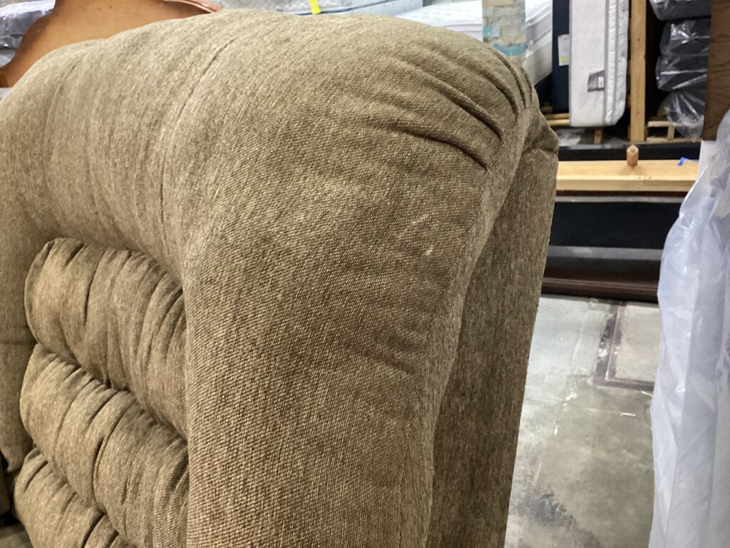 83853 - Brown Oversized Recliner 42x34x50
