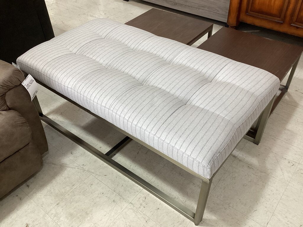 83862 - Jonathan Louis Nesting Alverna Ottoman 50x30x20