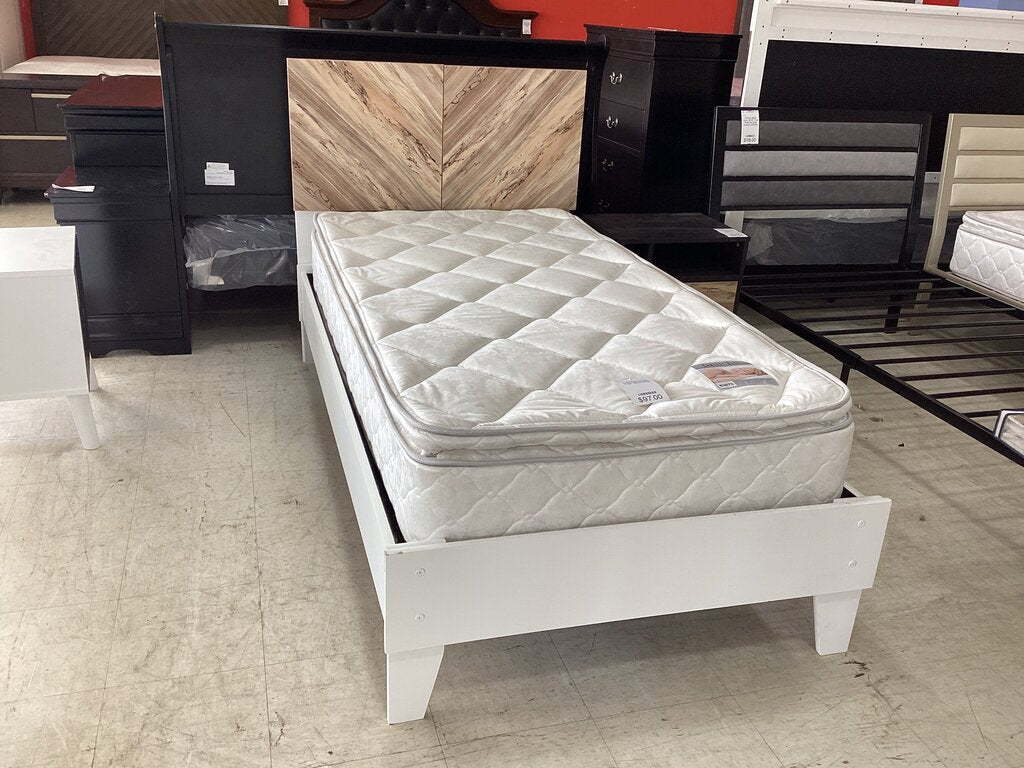 83879- Ashley Piperton Twin Platform Bed 41x77x15