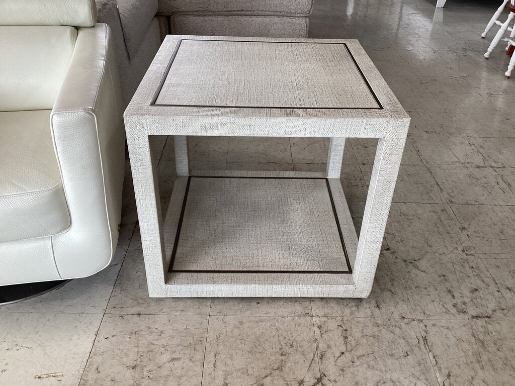 83816 (8462-13) Hooker End Table 26x26x24