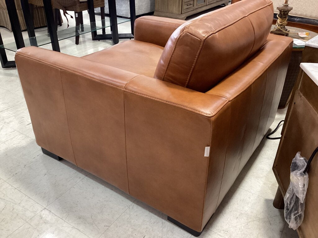 83899 - Boulevard Derrick Camel Leather Chair 47x44x31