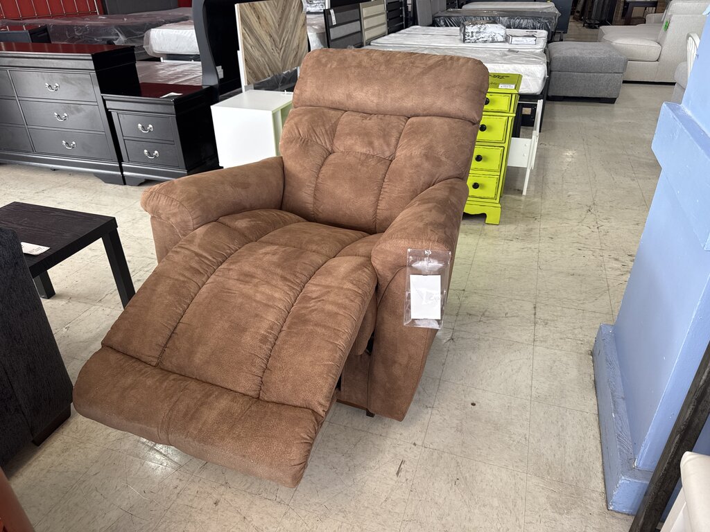 83895 - La-Z-Boy Fulton Chestnut Recliner 38x38x44
