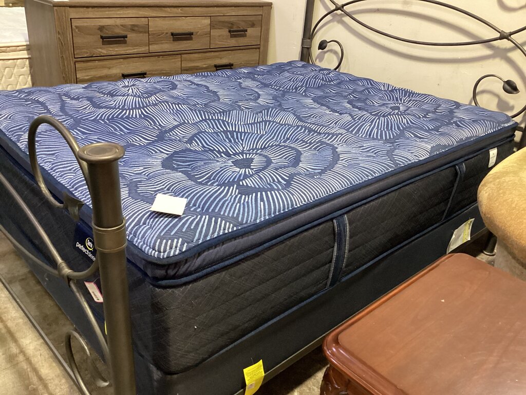 83966 - Serta Perfect Sleeper Oasis Queen Mattress