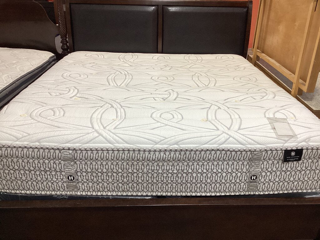 83917 - Aireloom Hotel Collection Vitagenic 13" King Mattress