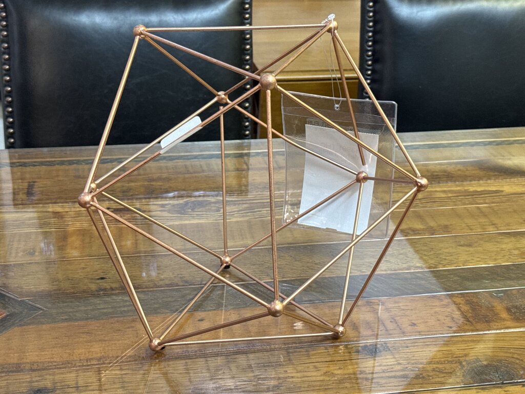 83991 - THC Metal Table Decor