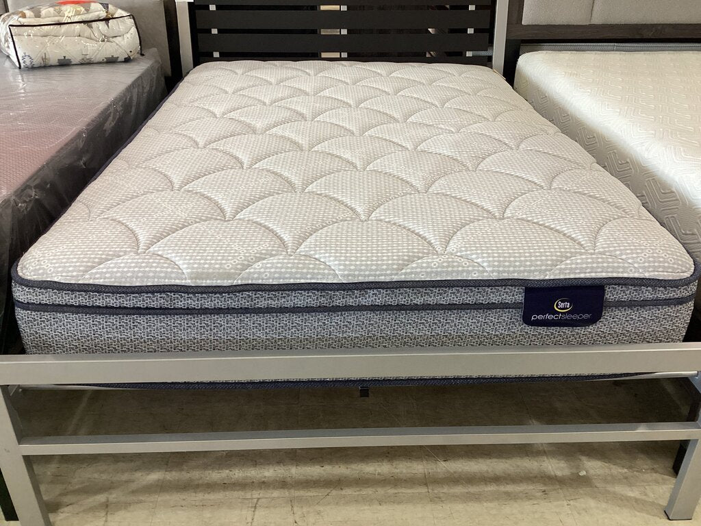 83942 - Serta Perfect Sleeper Pillow Top Full 10" Mattress