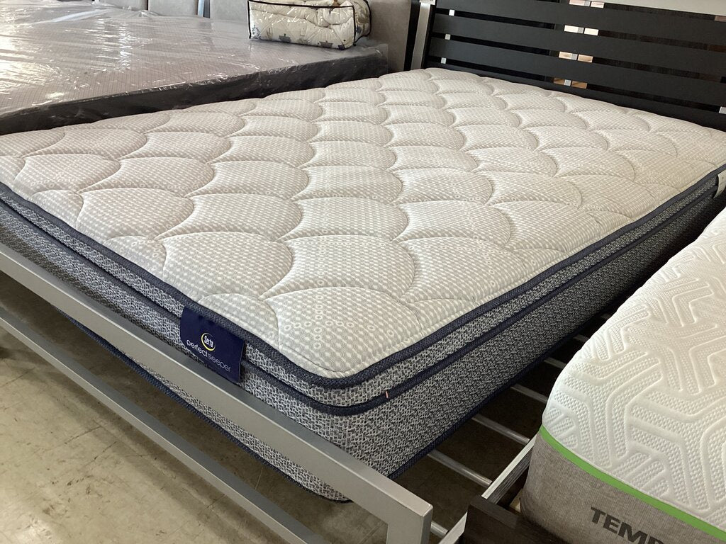 83942 - Serta Perfect Sleeper Pillow Top Full 10" Mattress