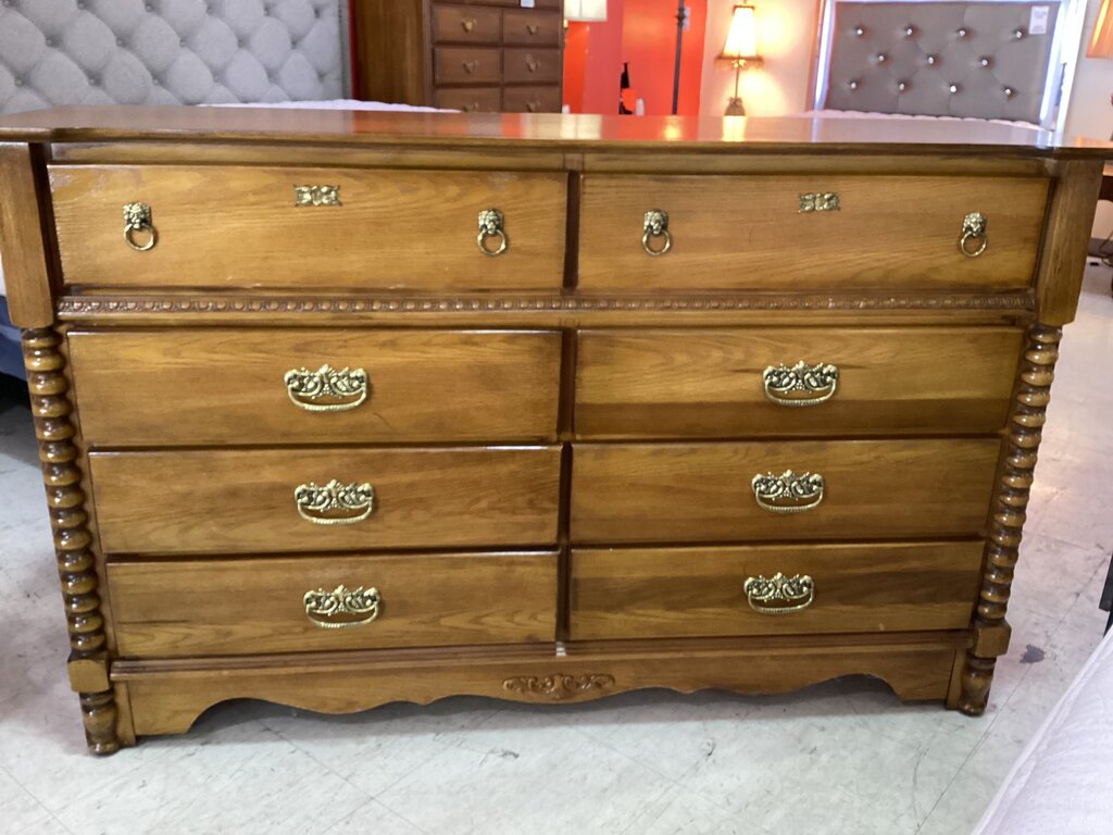 80585 - Wood Look 8 Drawer Dresser 58x18x35
