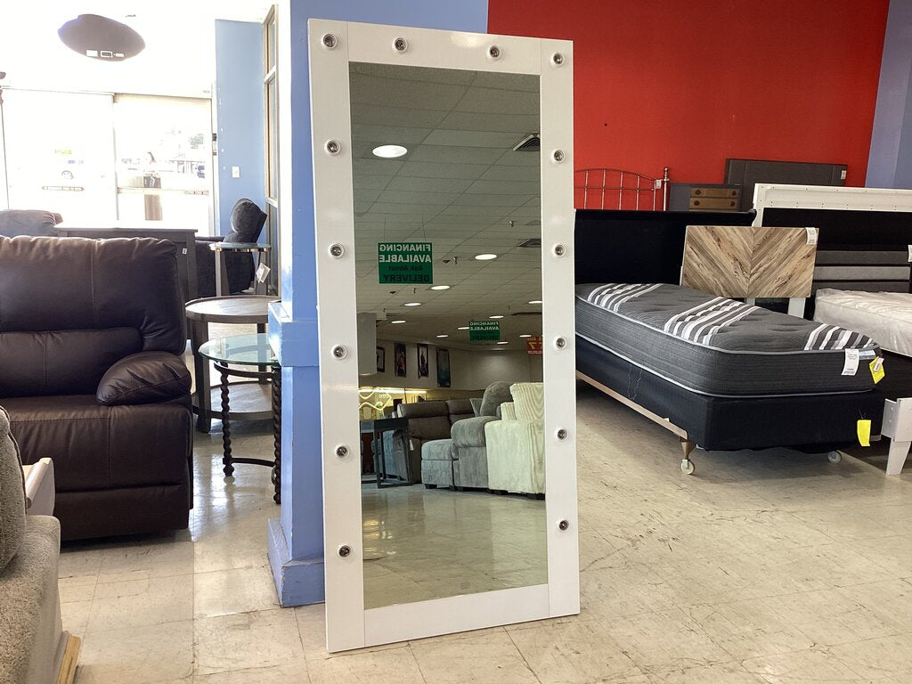 83819 (8524-01) Lighted Floor Mirror32x2x180